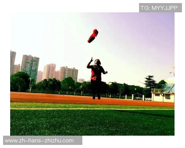 踩单车足球新风潮探索运动与乐趣的完美结合与团队精神的展现