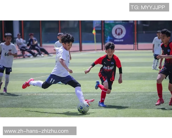 上海足球青训新模式探索助力青少年成长与职业发展之路