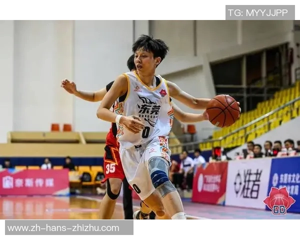 广东女篮以94分的精彩表现夺得比赛胜利展现强大实力和团队合作精神